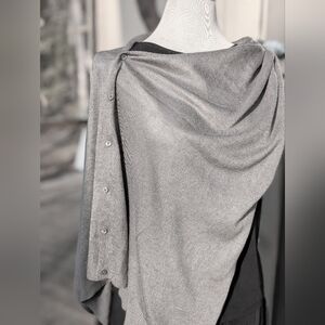 NWT Gray Simply Noel Bordeaux Wrap Scarf